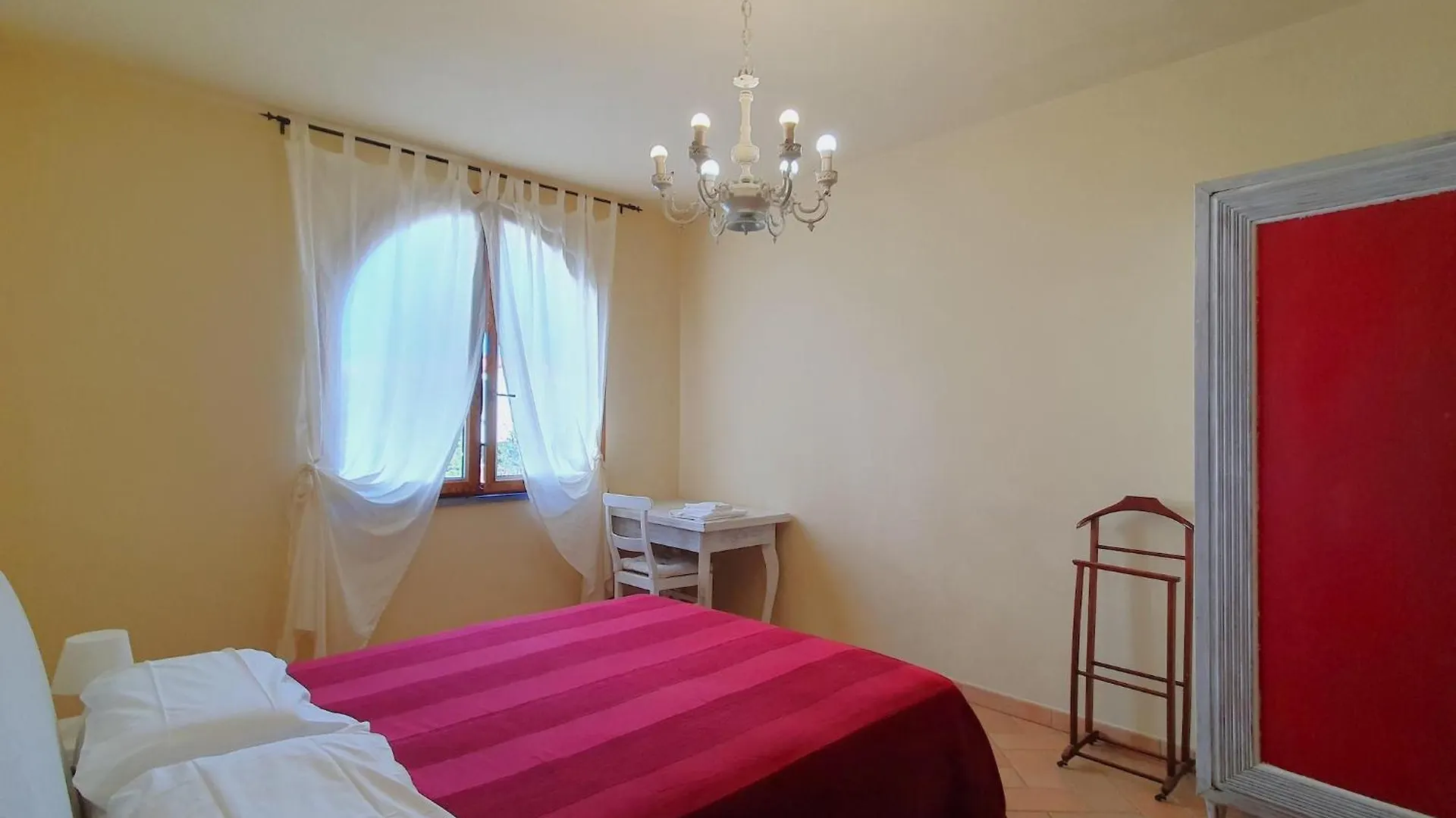 Apartment Property In San Vincenzo