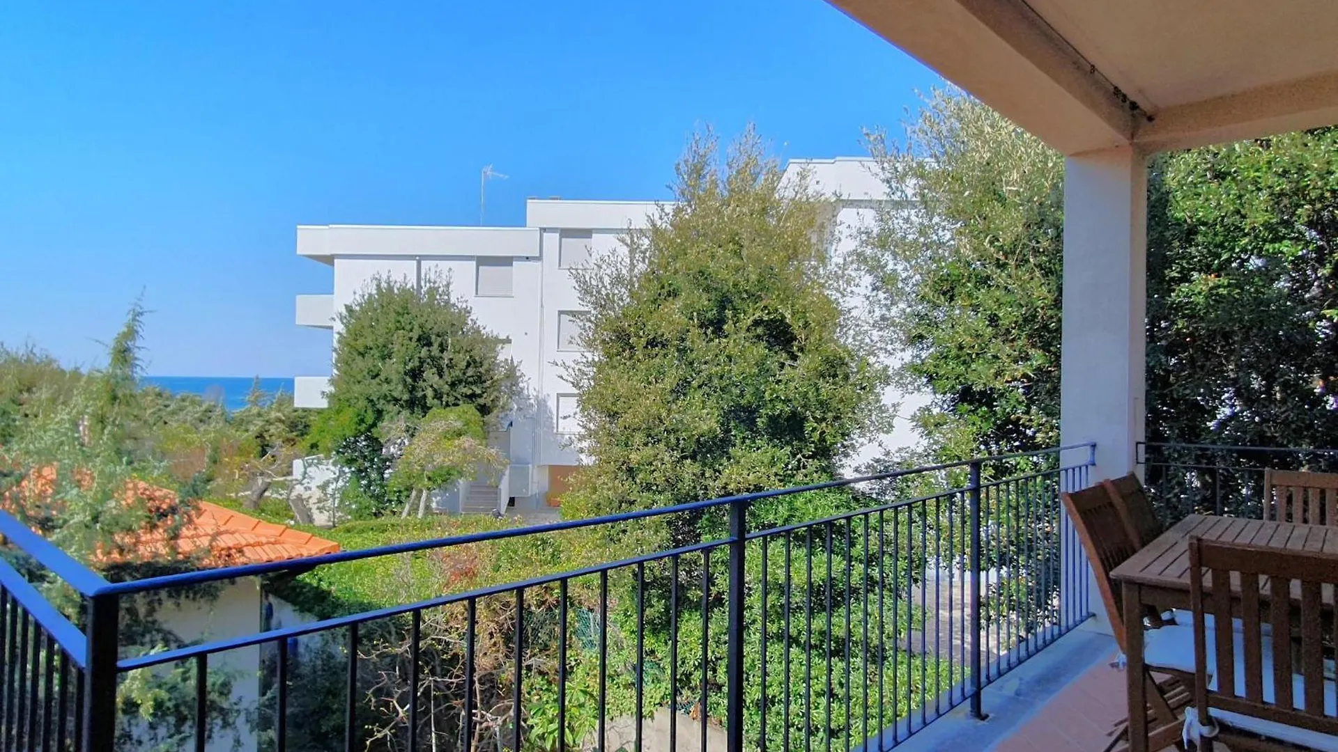 Apartment Property In San Vincenzo